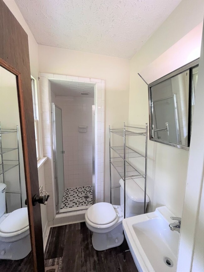 Photo - 11621 Hooper Dr House