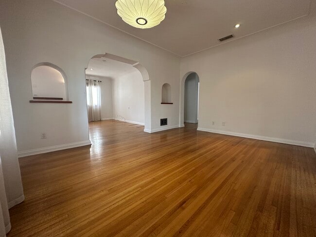 Dining room - 1160 S Crescent Heights Blvd Unit 1160 S. Crescent Heights