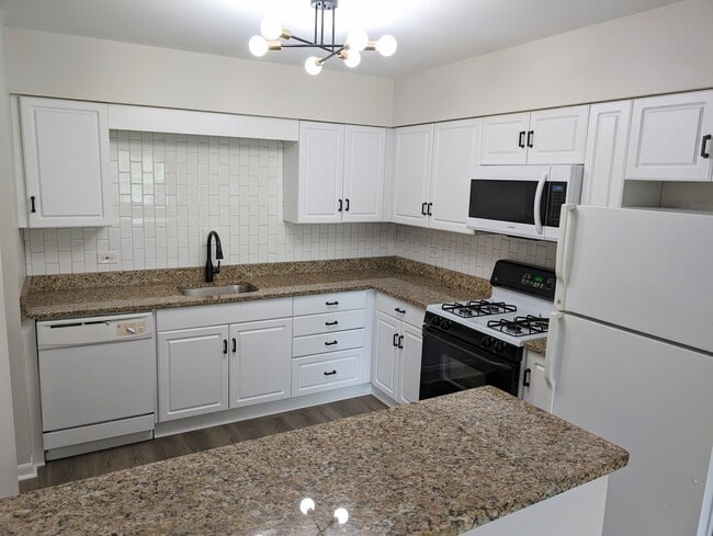 Photo - 800 Custer Ave Unidad 2D