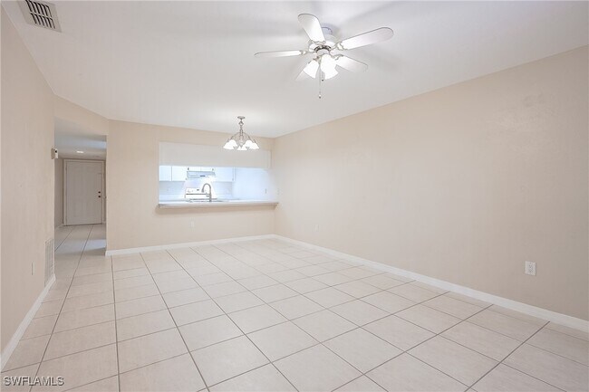 Photo - 2370 Naples Trace Cir Unidad 7