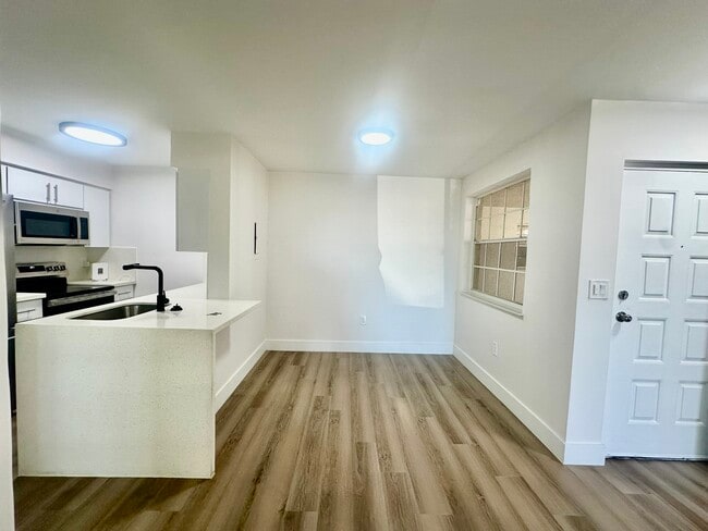 Photo - 2890 N Oakland Forest Dr Unit 103