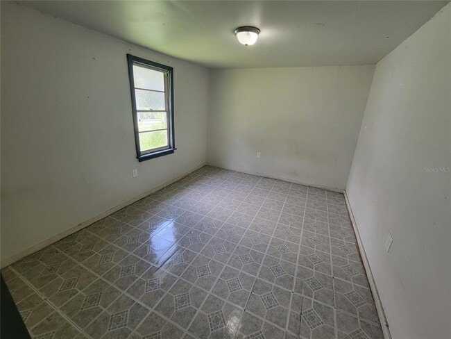 Photo - 14052 Railroad Ave