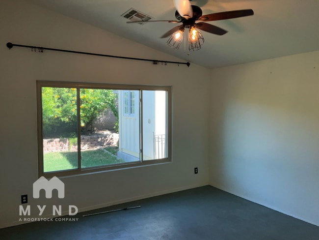 Photo - 8956 E Hillview St