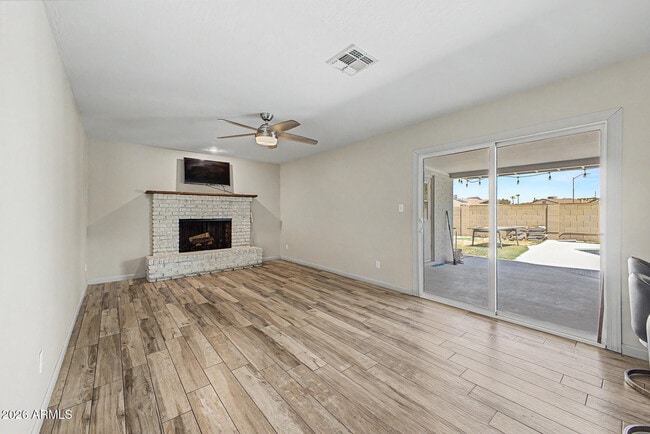 Photo - 10217 N 37th Ave