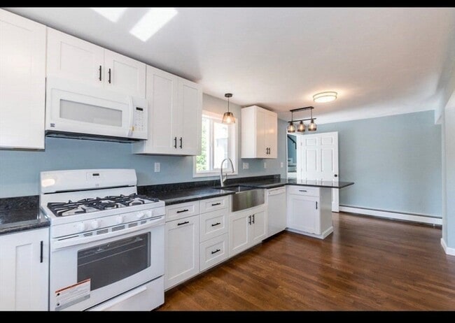 Building Photo - 54 Aldrich Rd Unit 2 Rental