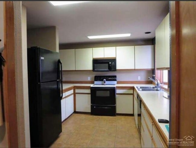 Photo - 1050 NE Butler Market Rd Condo Unit 31