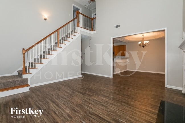 Photo - 637 Old Ivy Chase