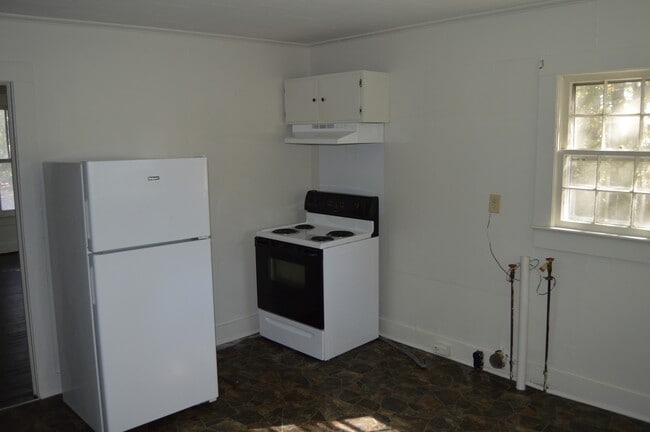 Photo - 245 N Main St