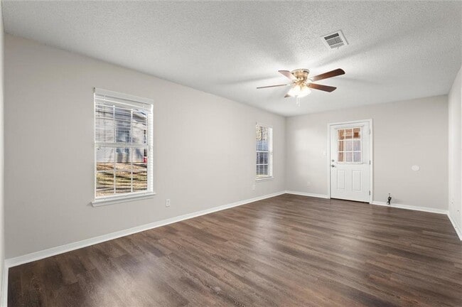 Photo - 5058 Jonesboro Rd Unit B-16