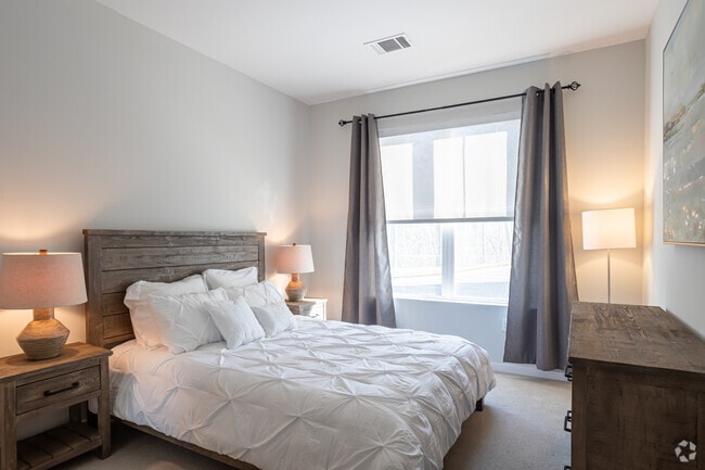 2BR, 2BA