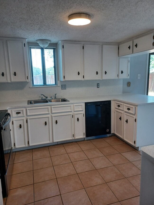 Photo - 8517 Fathom Cir