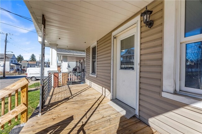 Photo - 4118 Clybourne Ave