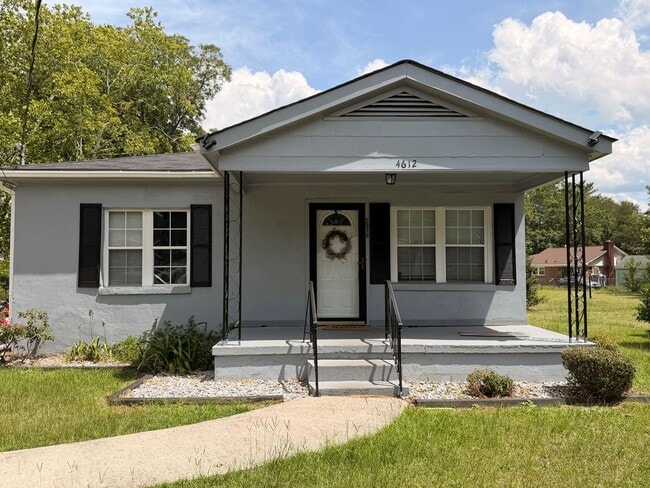 Building Photo - 4612 Cromer Ave