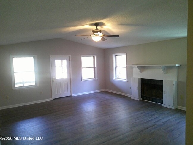 Photo - 779 Ridge Crest Dr