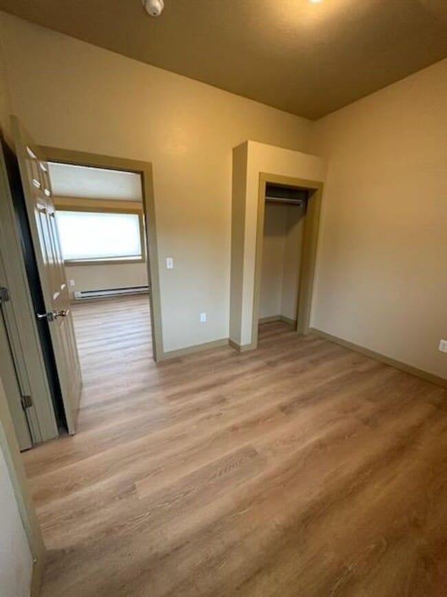 Photo - 106 N K St