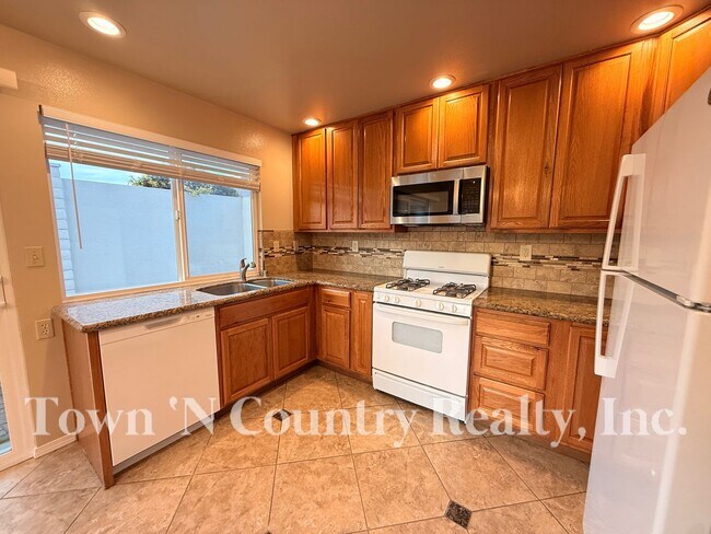 Photo - 1720 Cherokee Dr Unit Main House