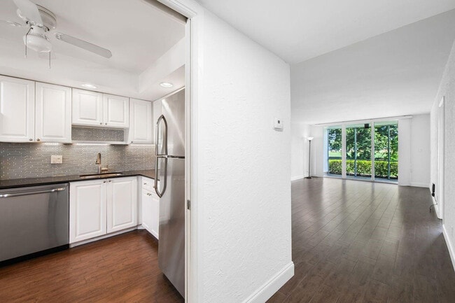 Photo - 2851 S Palm Aire Dr Unit 107