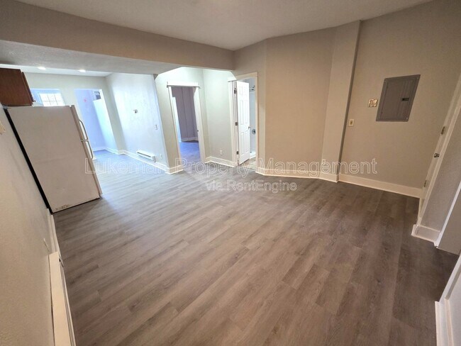 Photo - 1338 Portage Street