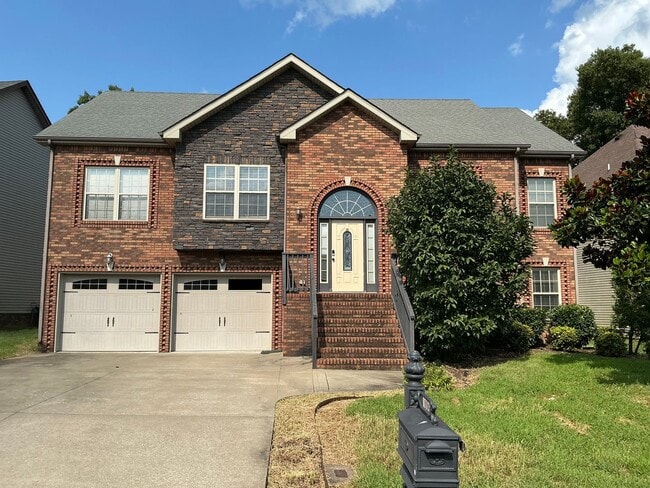 Building Photo - 1712 Apache Way