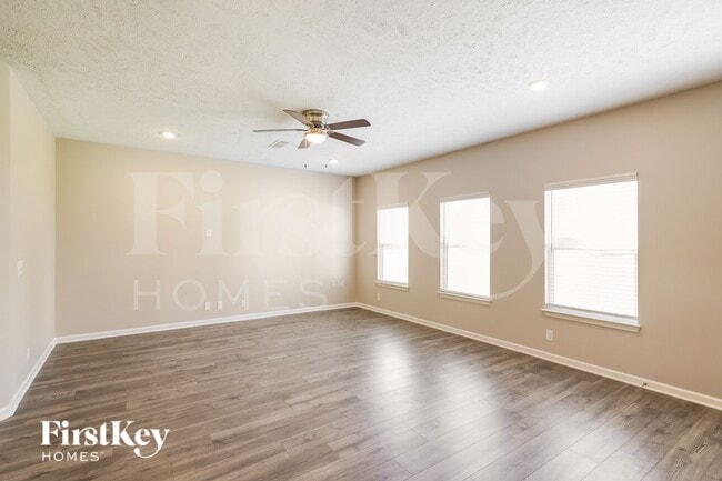 Photo - 1924 Albarado Trl