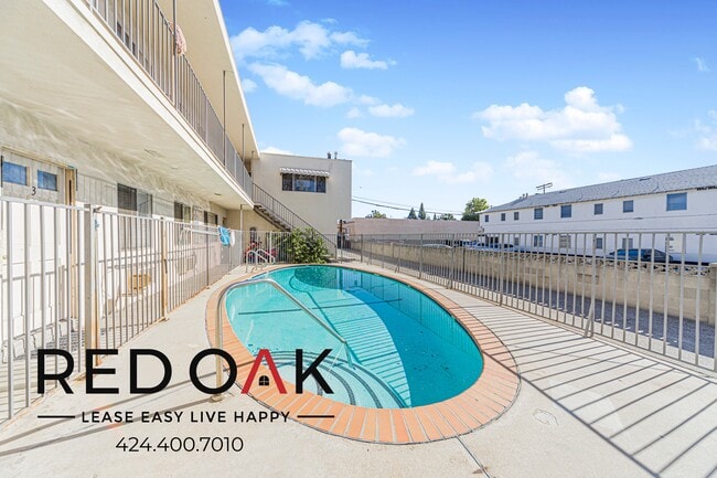 Photo - 8720 Owensmouth Ave Unidad 9