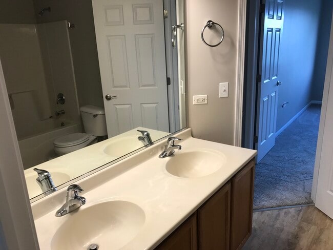 Photo - 538 Mallard Ln