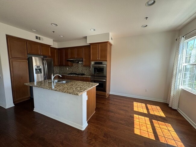 332 East Hilltop Way