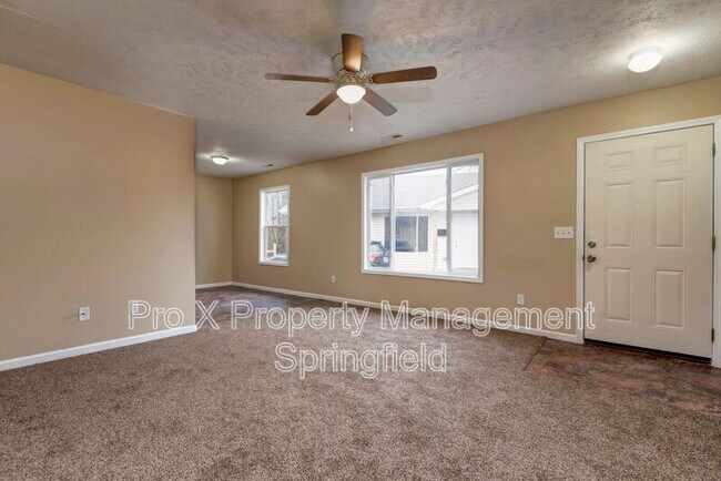 Photo - 642 N Belview Ave Unit B