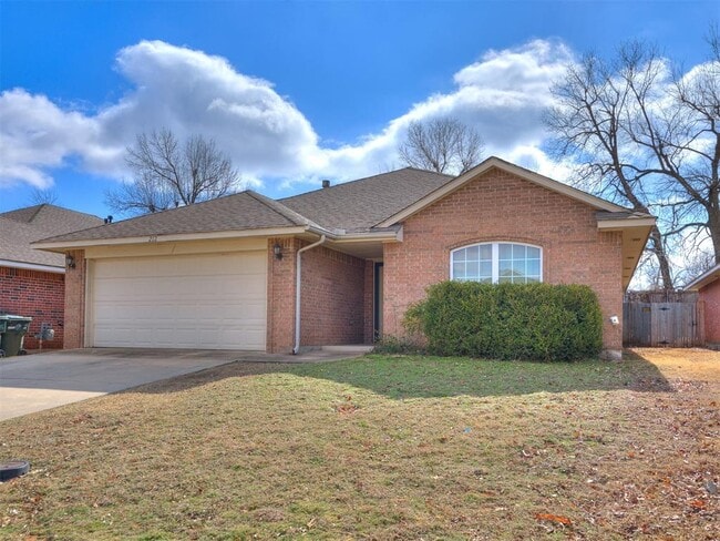 Building Photo - 212 Cambridge Dr