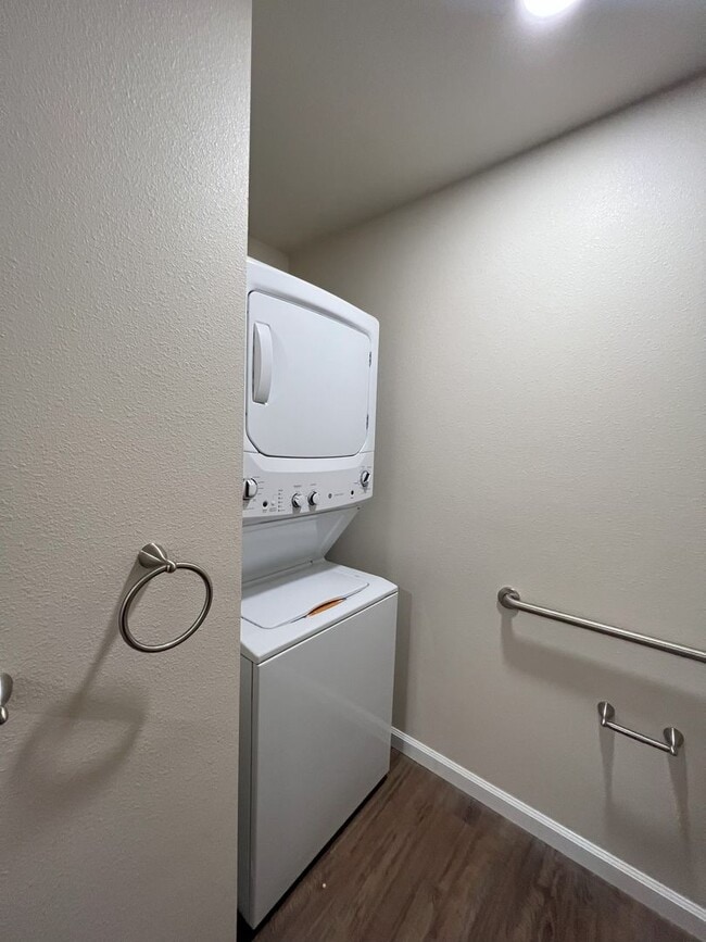 Photo - Brand New Large Studio - Near CSU Chico