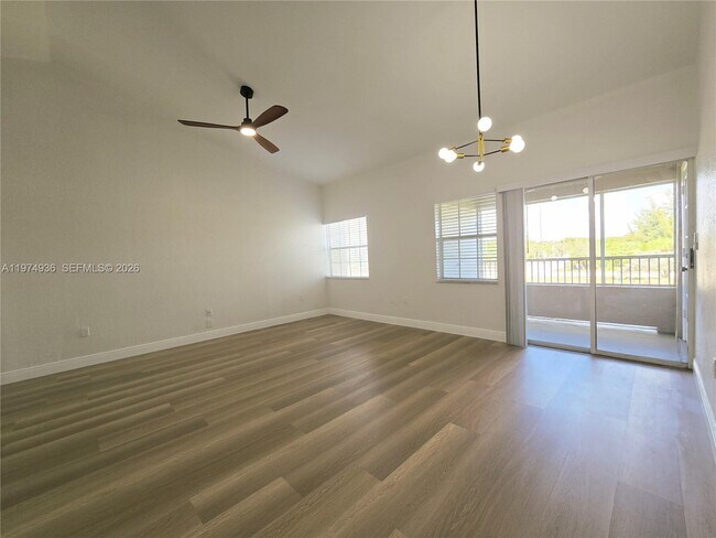 Photo - 2881 N Oakland Forest Dr Unit 310