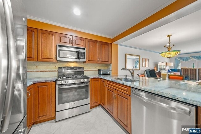 Photo - 303 Ellery Ct