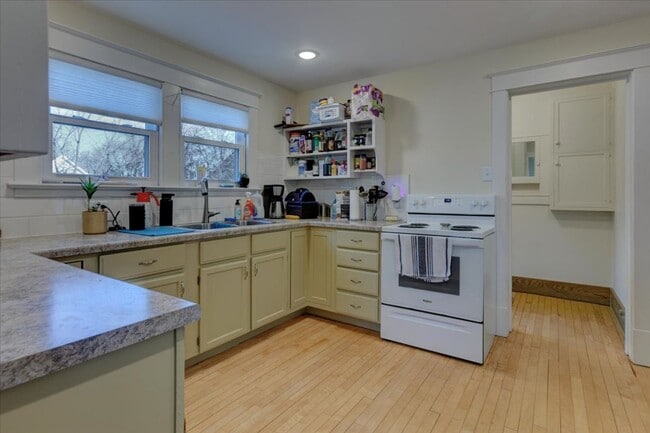 Photo - Single Family Home - 4+ Bedroom | 2 Bath