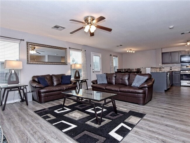 Photo - 251 Black Forest Rd