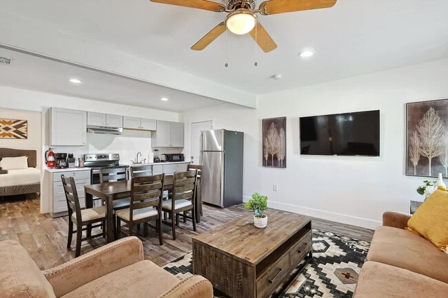 2047 El Paso St Unit SI ID1250028P