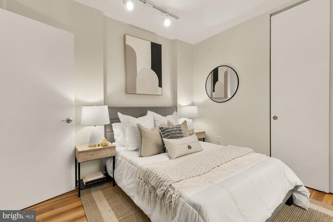 Photo - 3534 10th St NW Unit 200
