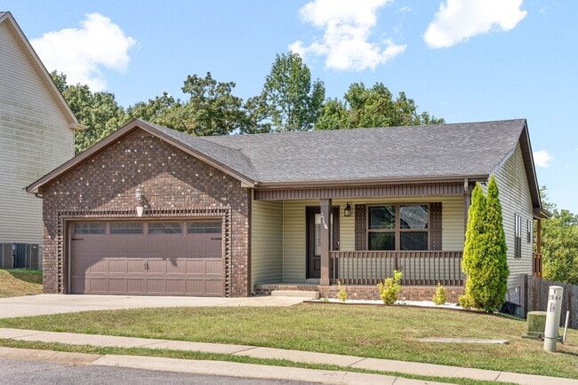 Photo - Pet Friendly Three Bedroom!