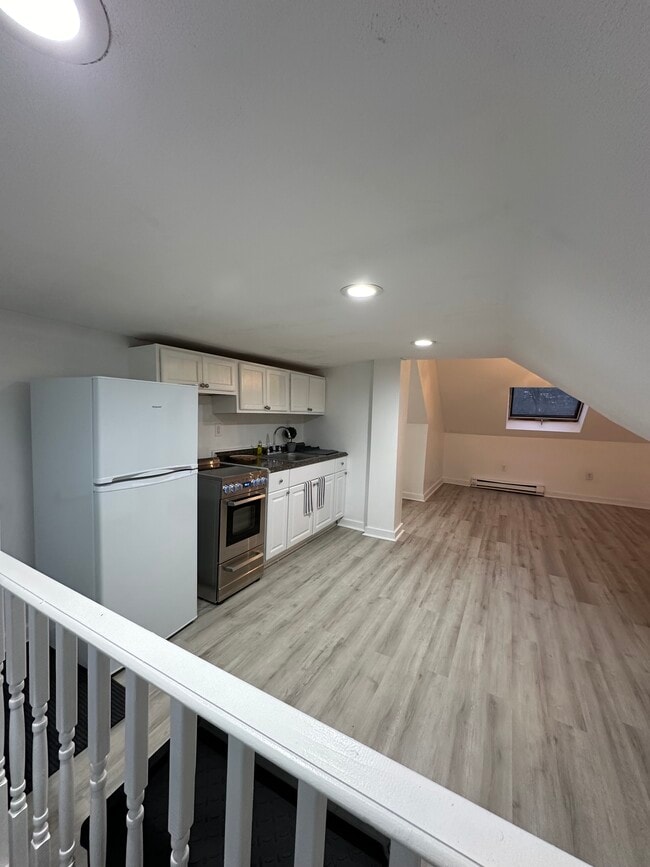 Photo - 37 Maud St Unit 3rd Fl