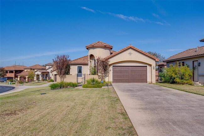 Photo - 404 Bendito Way
