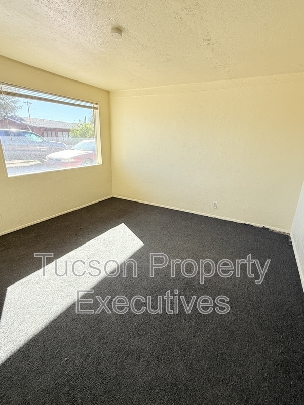 Photo - 3274 E Benson Hwy