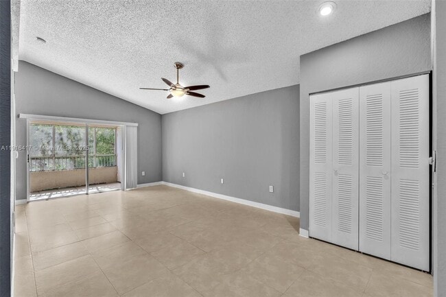 Photo - 2850 N Oakland Forest Dr Unit 313