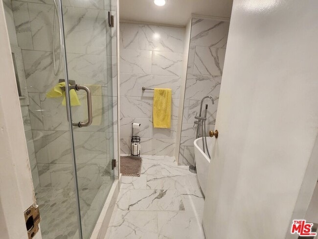 Photo - 601 S Van Ness Ave Unit 4