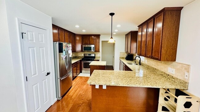 Photo - 294 Hayden Rowe St