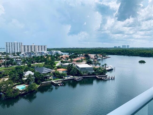 Building Photo - 330 Sunny Isles Blvd Unit 330 Sunny Isles Blvd # 5-1006