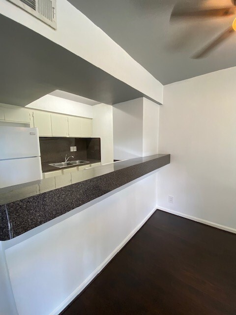Photo - 4701 Bell St Unit 10