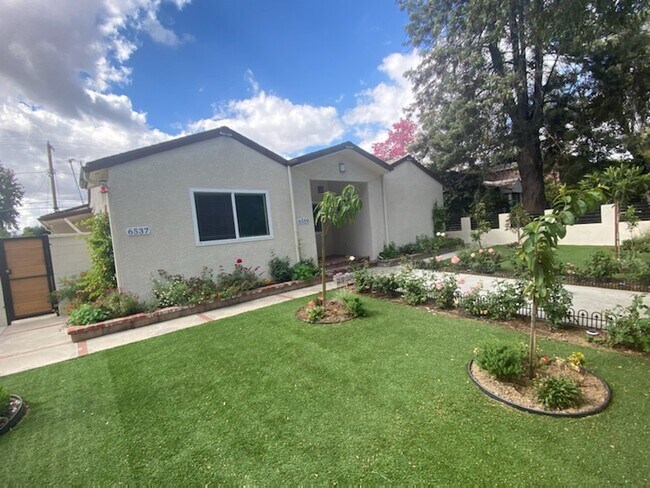 Photo - 6539 Coldwater Canyon Ave