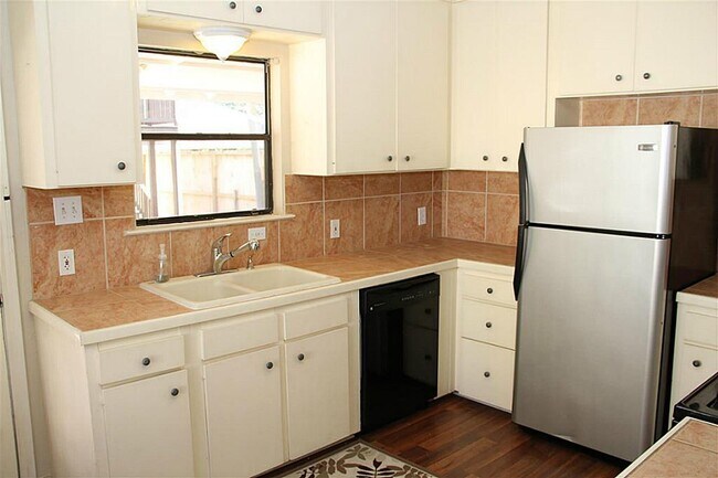 Photo - 1220 Ashland St