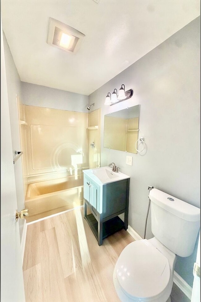 25 Foster St Unit 2
