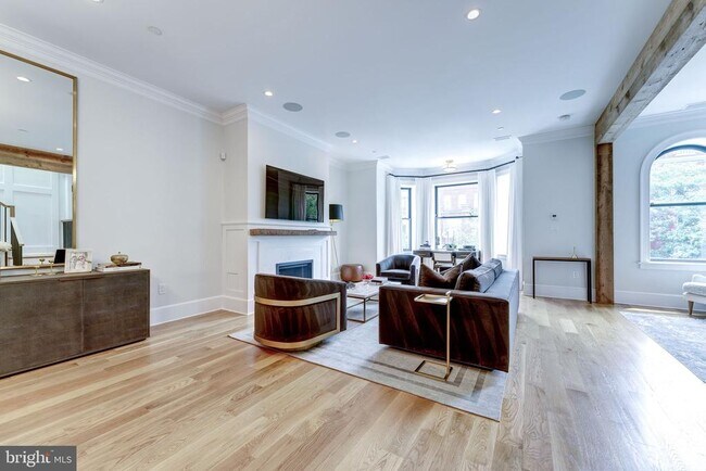 Photo - 1327 R St NW