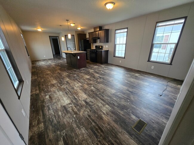 Photo - 6001 E Maple